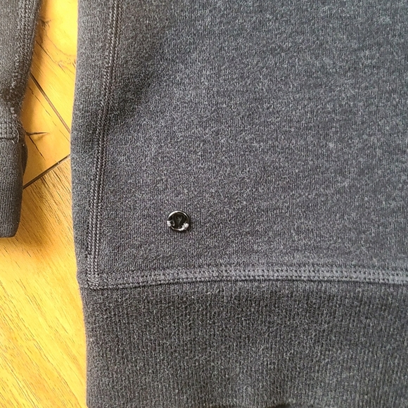 Lululemon coat - Picture 7 of 7